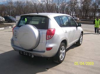 2006 Toyota RAV4 Photos