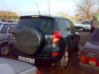 2006 Toyota RAV4 Photos