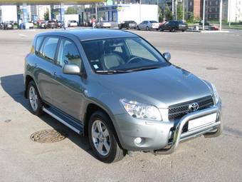 2006 Toyota RAV4 Photos