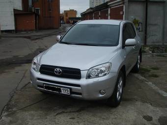 2006 Toyota RAV4 Photos