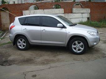 2006 Toyota RAV4 Photos