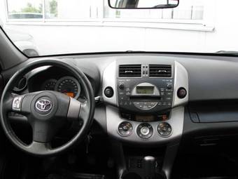 2006 Toyota RAV4 Photos