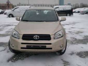 2007 Toyota RAV4 Images