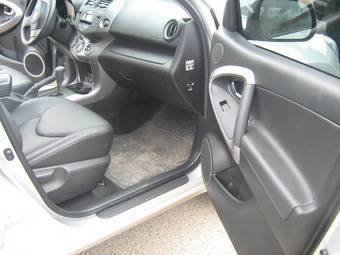 2008 Toyota RAV4 Pictures