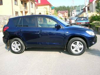 2008 Toyota RAV4 Pictures