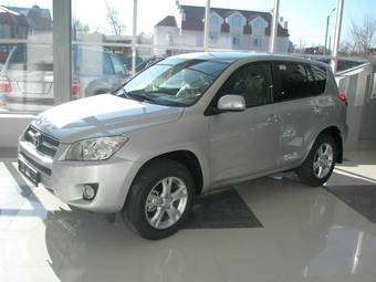 2010 Toyota RAV4 Photos