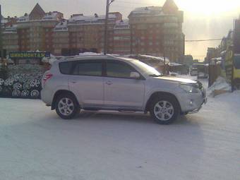 2010 Toyota RAV4 Photos
