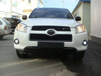 2010 Toyota RAV4 Photos