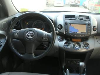 2010 Toyota RAV4 Images
