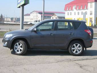 2010 Toyota RAV4 Images