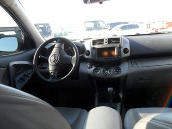 2010 Toyota RAV4 Images