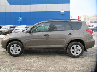 2010 Toyota RAV4 Photos