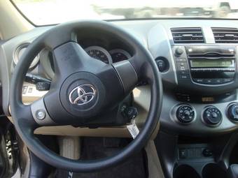 2010 Toyota RAV4 Photos