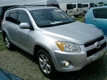 2010 Toyota RAV4 Photos