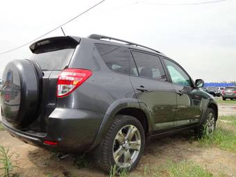 2010 Toyota RAV4 Wallpapers