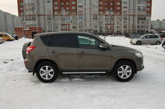 2011 Toyota RAV4 Pictures