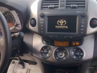 2011 Toyota RAV4 Pictures