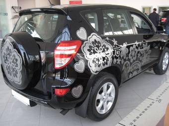 2011 Toyota RAV4 Pictures