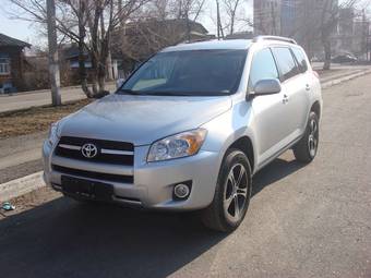 2011 Toyota RAV4 Photos