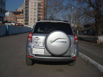 2011 Toyota RAV4 Photos