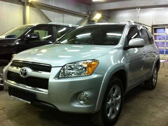 2011 Toyota RAV4 Pictures