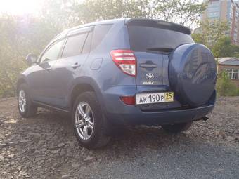 2011 Toyota RAV4 Photos