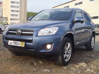 2011 Toyota RAV4 Photos