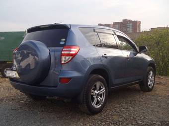 2011 Toyota RAV4 Pictures