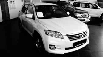 2012 Toyota RAV4 Photos