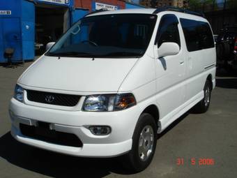 1998 Toyota Regius For Sale