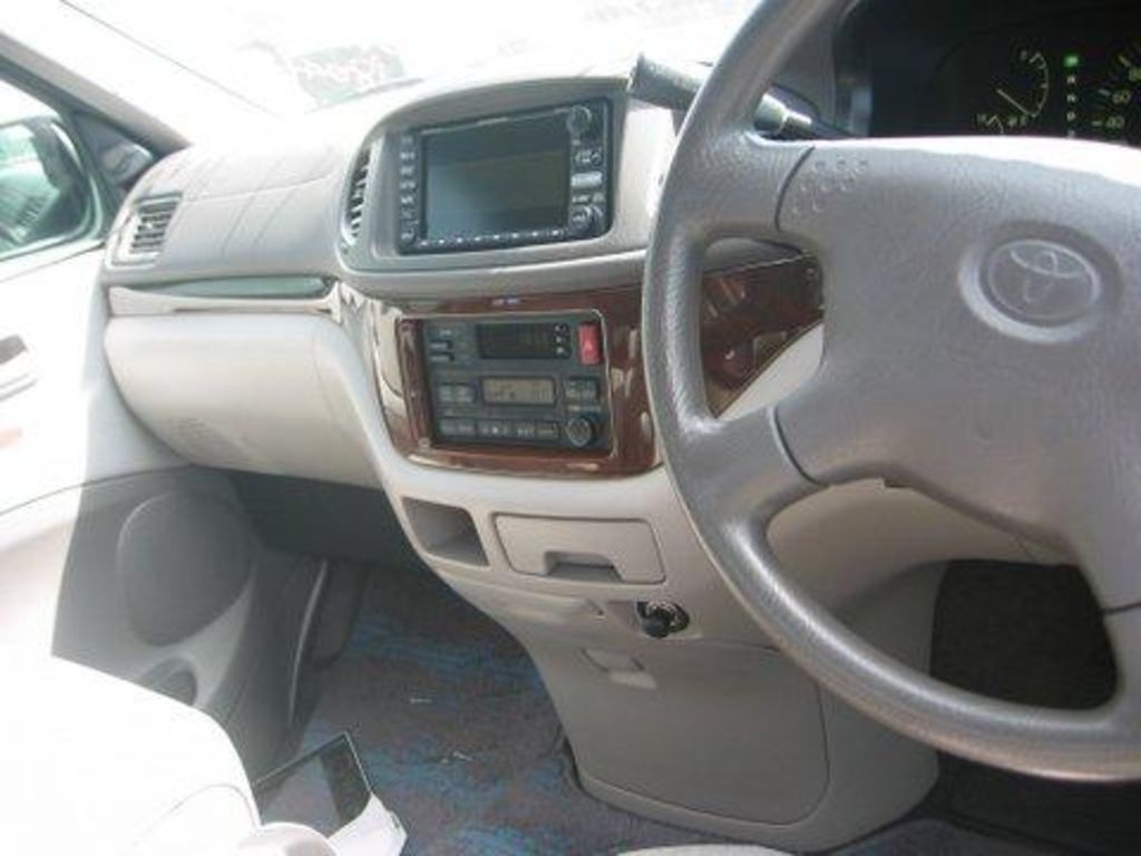 1999 Toyota Regius