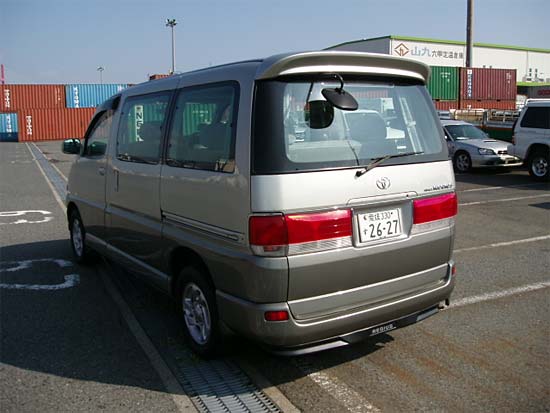 1999 Toyota Regius Pictures