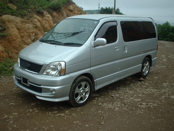 2000 Toyota Regius