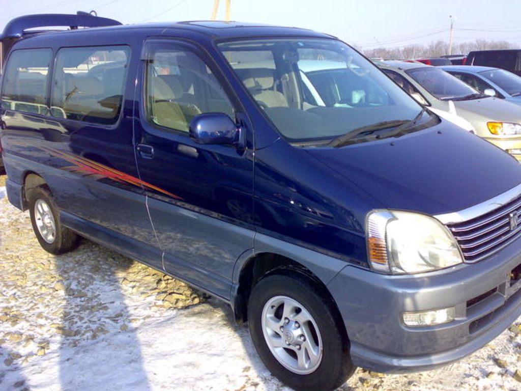 2000 Toyota Regius