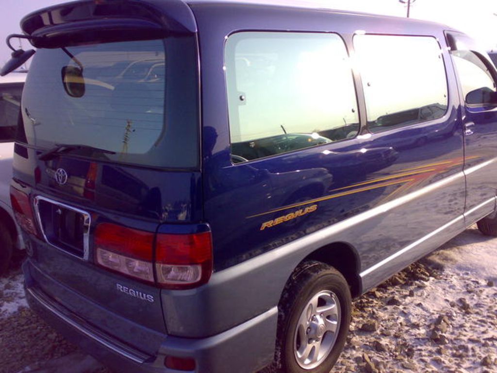 2000 Toyota Regius