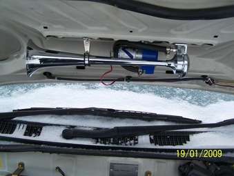 2001 Toyota Regius Photos