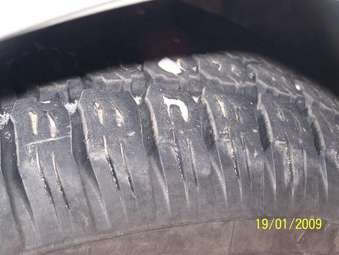 2001 Toyota Regius Pictures