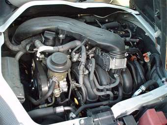 2004 Toyota Regius Ace Pictures