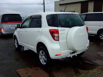 2006 Toyota Rush Photos