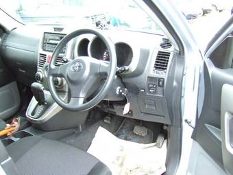 2006 Toyota Rush Images