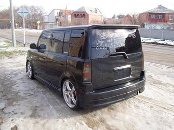 2004 Toyota Scion Images