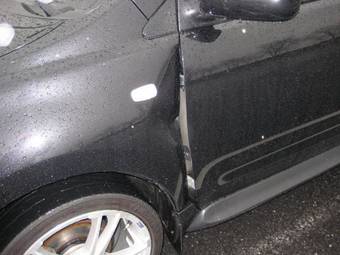 2004 Toyota Scion Pictures