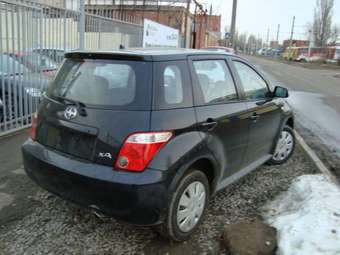 2005 Toyota Scion Photos