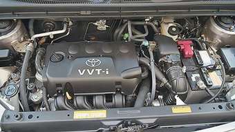 2005 Toyota Scion Photos