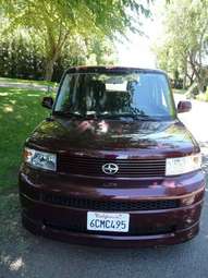 2005 Toyota Scion Pics