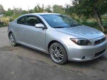 2005 Toyota Scion Pictures