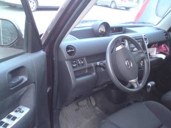 2005 Toyota Scion Photos