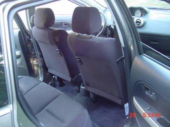 2005 Toyota Scion Pictures