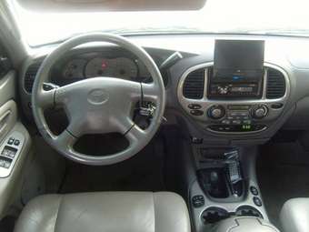 2001 Toyota Sequoia Pictures