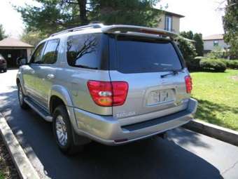 2002 Toyota Sequoia Pictures